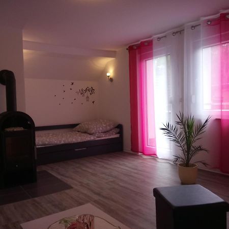 Haus Waldidyll Apartment Lauta ภายนอก รูปภาพ