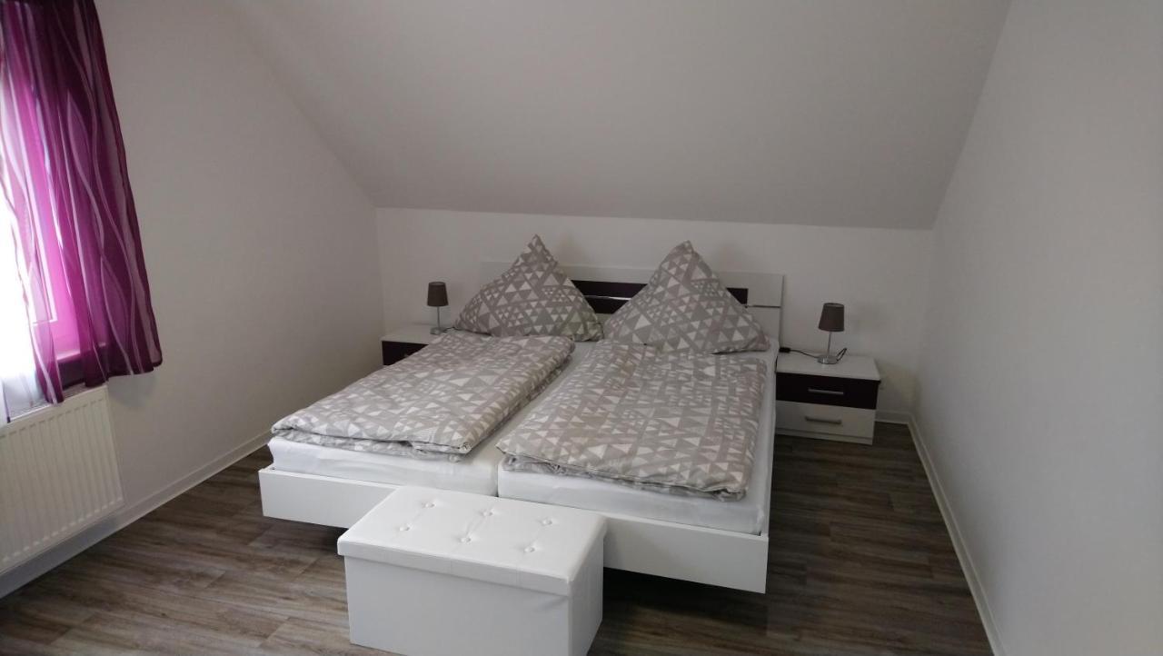Haus Waldidyll Apartment Lauta ภายนอก รูปภาพ