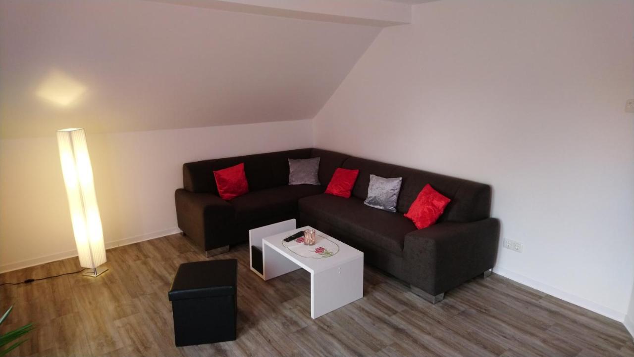 Haus Waldidyll Apartment Lauta ภายนอก รูปภาพ
