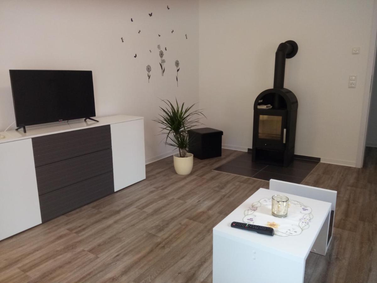 Haus Waldidyll Apartment Lauta ภายนอก รูปภาพ