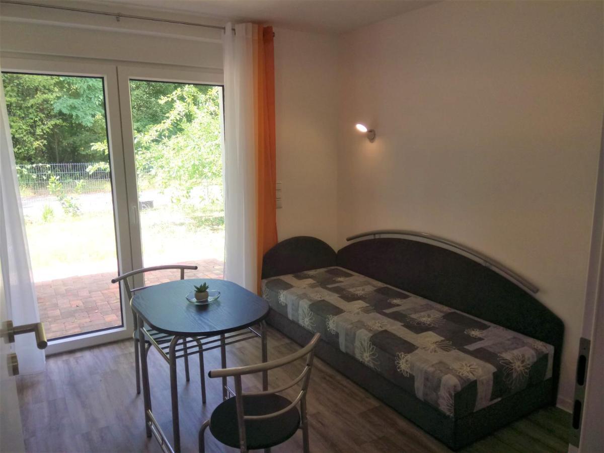Haus Waldidyll Apartment Lauta ภายนอก รูปภาพ